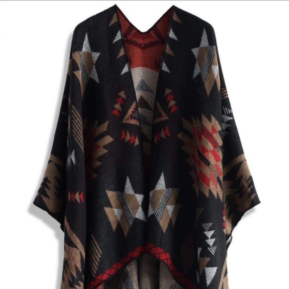 Women’s Chicwish Geometric Cape one size